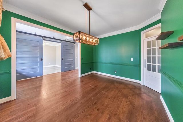 907 Pin Oak Place, Canton, GA 30115