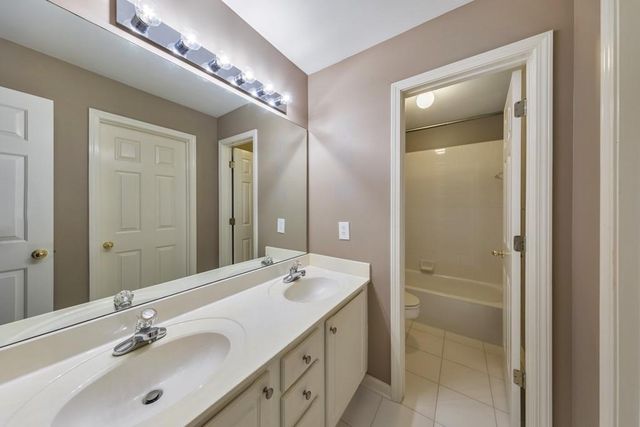 907 Pin Oak Place, Canton, GA 30115