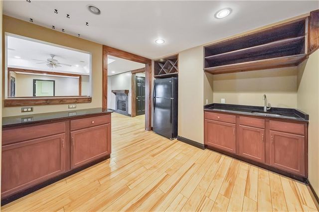 907 Pin Oak Place, Canton, GA 30115