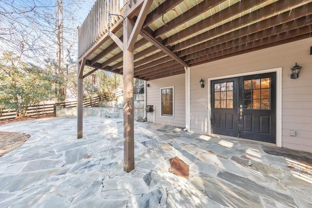 907 Pin Oak Place, Canton, GA 30115