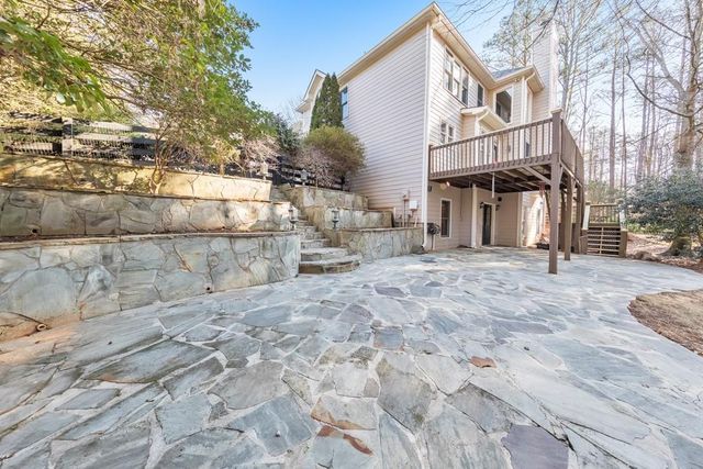 907 Pin Oak Place, Canton, GA 30115