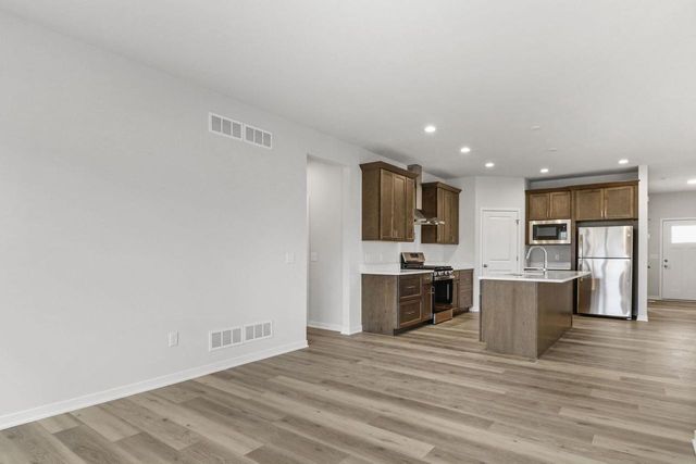 210 Michelle Lane, Cottage Grove, WI 53527