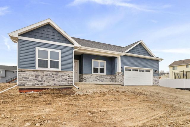 210 Michelle Lane, Cottage Grove, WI 53527