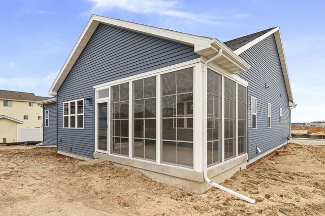 210 Michelle Lane, Cottage Grove, WI 53527