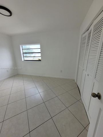 2438 SW 109th Ct, Miami, FL 33165
