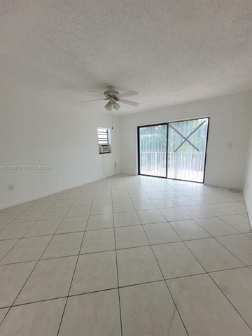 2438 SW 109th Ct, Miami, FL 33165