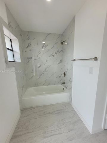 2438 SW 109th Ct, Miami, FL 33165