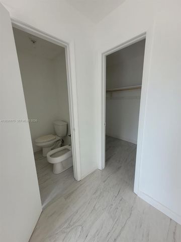 2438 SW 109th Ct, Miami, FL 33165