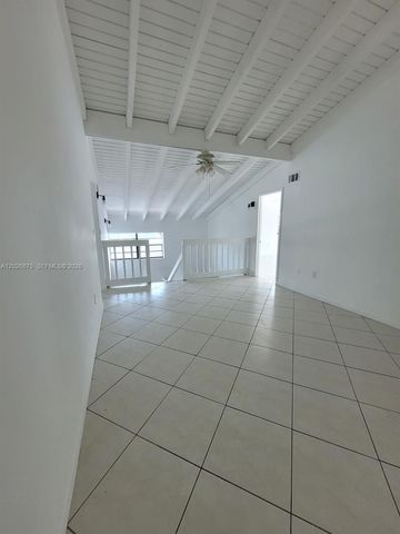 2438 SW 109th Ct, Miami, FL 33165