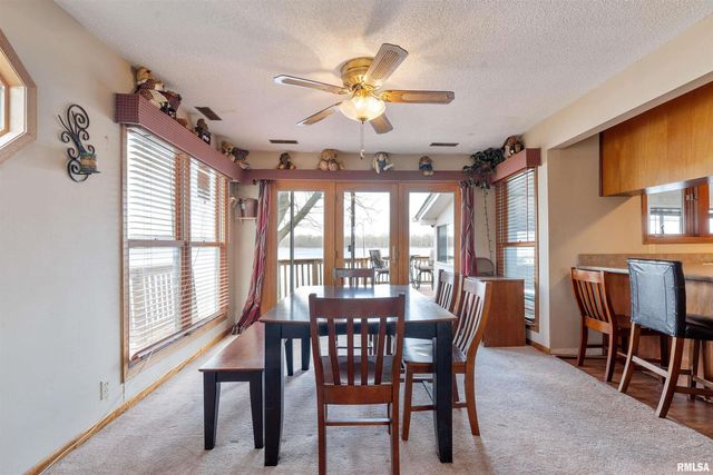 4523 S CONCORD Street, Davenport, IA 52802