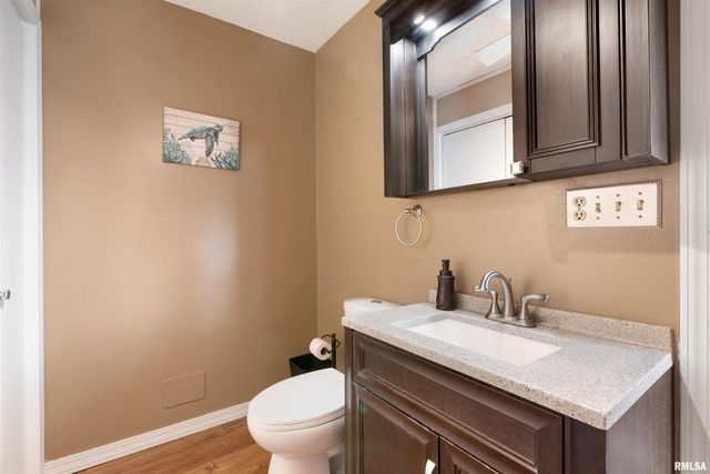 4523 S CONCORD Street, Davenport, IA 52802