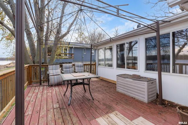 4523 S CONCORD Street, Davenport, IA 52802