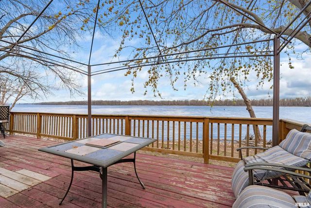 4523 S CONCORD Street, Davenport, IA 52802