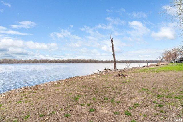 4523 S CONCORD Street, Davenport, IA 52802