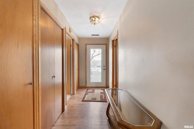 4523 S CONCORD Street, Davenport, IA 52802