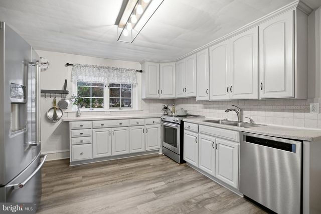 330 FAIRHILL RD, Hatfield, PA 19440