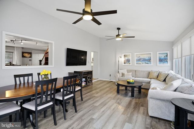 330 FAIRHILL RD, Hatfield, PA 19440