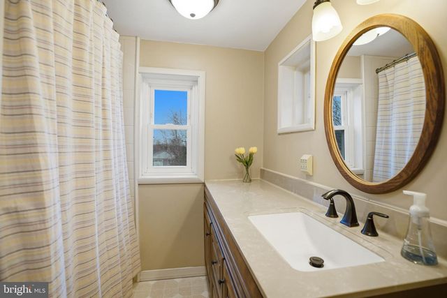 330 FAIRHILL RD, Hatfield, PA 19440