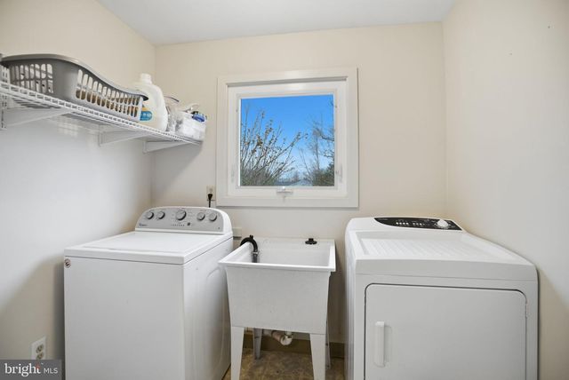 330 FAIRHILL RD, Hatfield, PA 19440