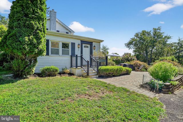 330 FAIRHILL RD, Hatfield, PA 19440