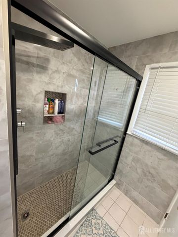 15-B Fillmore Avenue, Carteret, NJ 07008