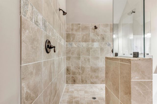 2230 PENDRELL LN, Cordova, TN 38016