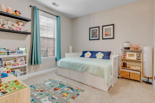 2230 PENDRELL LN, Cordova, TN 38016