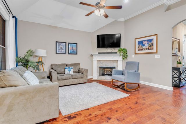 2230 PENDRELL LN, Cordova, TN 38016