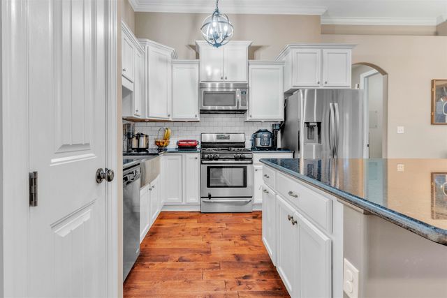 2230 PENDRELL LN, Cordova, TN 38016