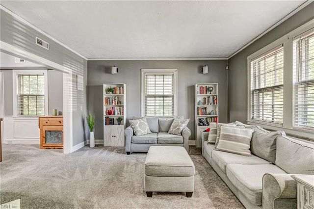 74 Hopkins ST, Newport News, VA 23601