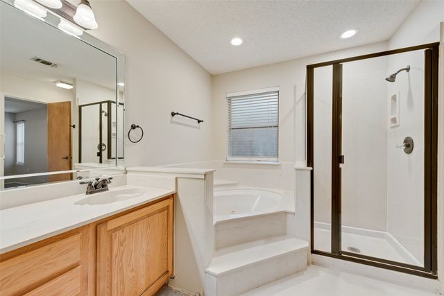 1647 Greenway Court, Midlothian, TX 76065