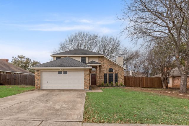 1647 Greenway Court, Midlothian, TX 76065