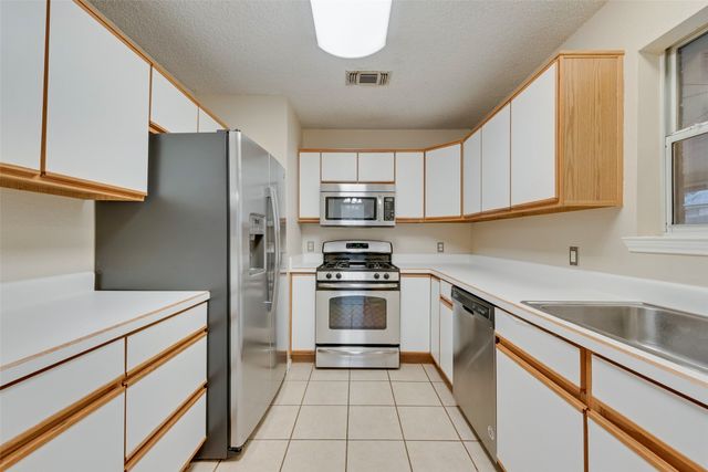 1647 Greenway Court, Midlothian, TX 76065