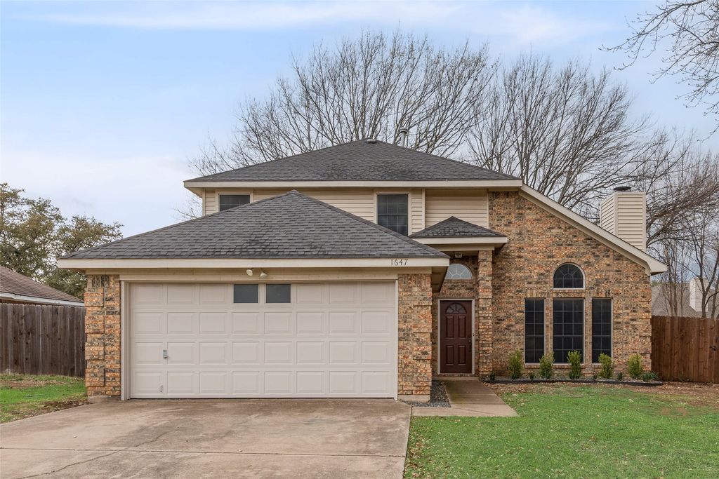 1647 Greenway Court, Midlothian, TX 76065