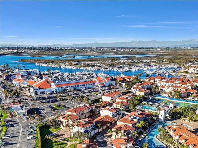 16425 Martin Lane, Huntington Beach, CA 92649