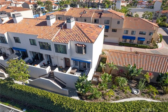 16425 Martin Lane, Huntington Beach, CA 92649