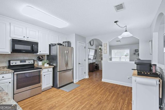 228 Falling Leaf Lane, Winder, GA 30680