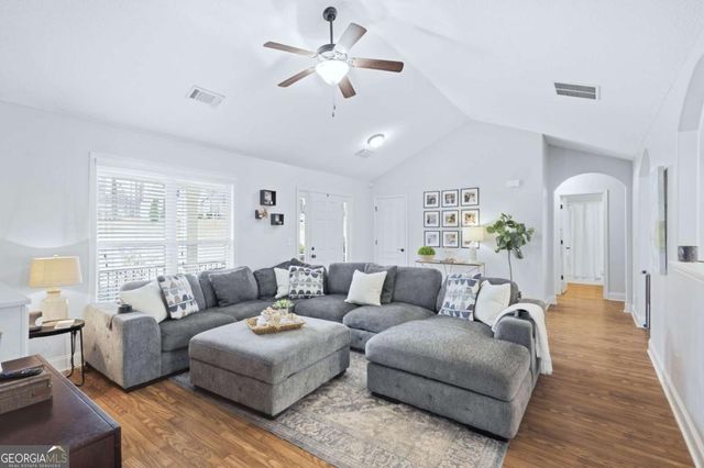 228 Falling Leaf Lane, Winder, GA 30680