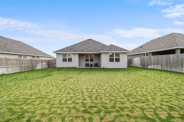 8114 Timber Hollow LN, Temple, TX 76502