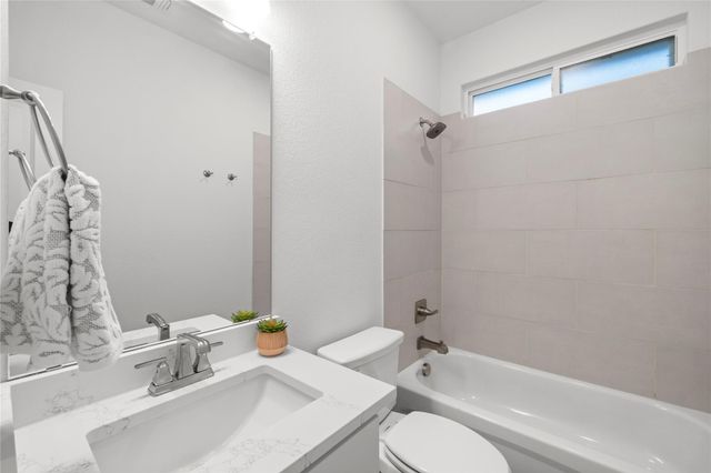 8114 Timber Hollow LN, Temple, TX 76502