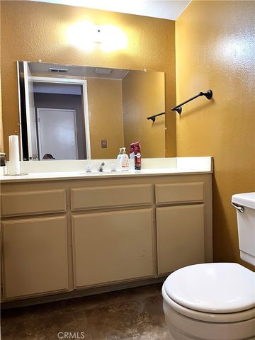 922 N Redding D, Upland, CA 91786