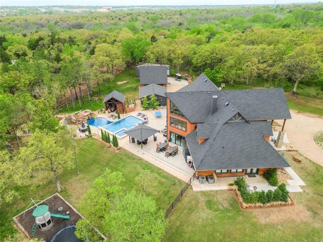 5616 New Canaan Road, Edmond, OK 73034