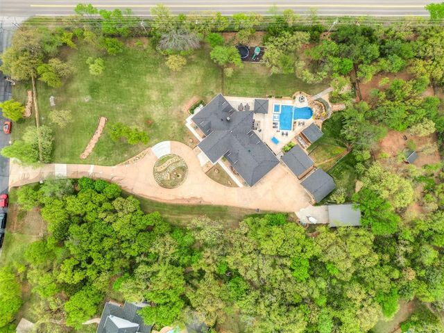 5616 New Canaan Road, Edmond, OK 73034