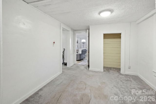 3948 Main Avenue Drive NW, Hickory, NC 28601