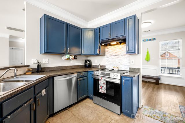 11702 Oak Street, Charlotte, NC 28269