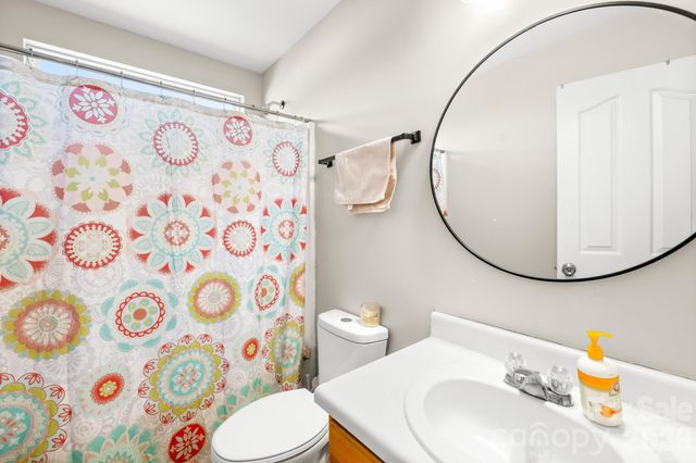 11702 Oak Street, Charlotte, NC 28269