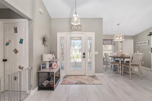 800 CRESTVIEW CIRCLE N, Wildwood, FL 34785