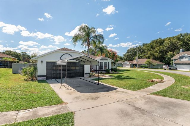 800 CRESTVIEW CIRCLE N, Wildwood, FL 34785
