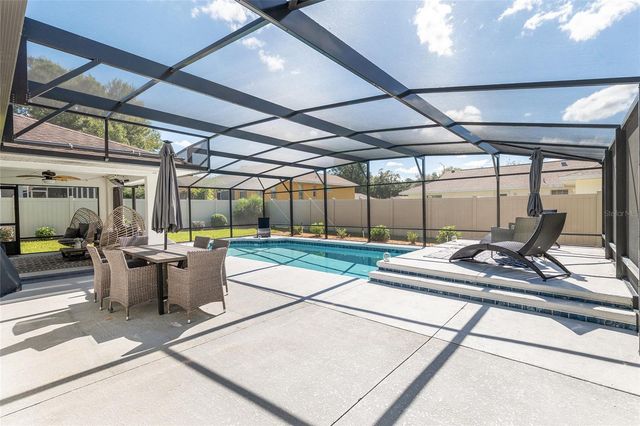 800 CRESTVIEW CIRCLE N, Wildwood, FL 34785