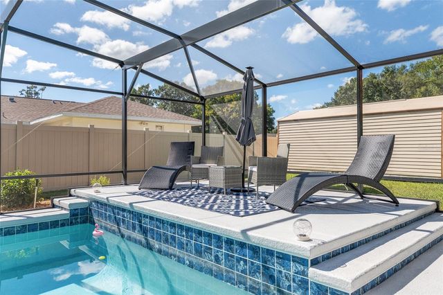800 CRESTVIEW CIRCLE N, Wildwood, FL 34785